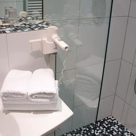 Royal 3* كولونيا