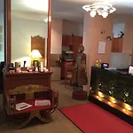 Royal Hotel
