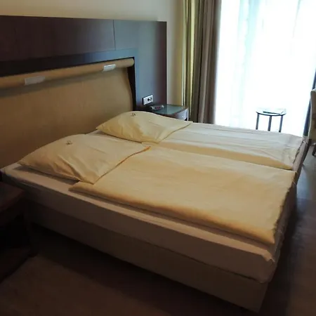 Royal Hotell