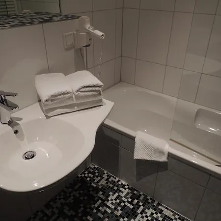 Royal Hotell 3*